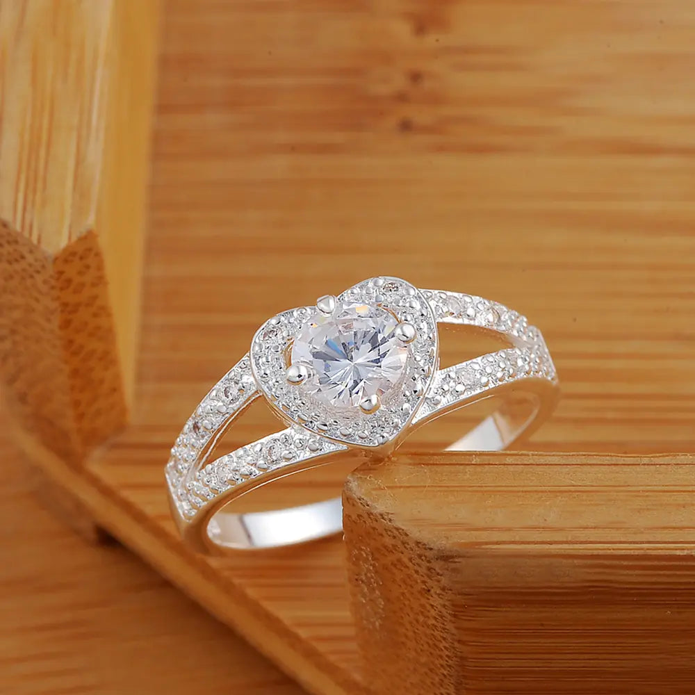 Chic Silver Heart Zirconia Ring